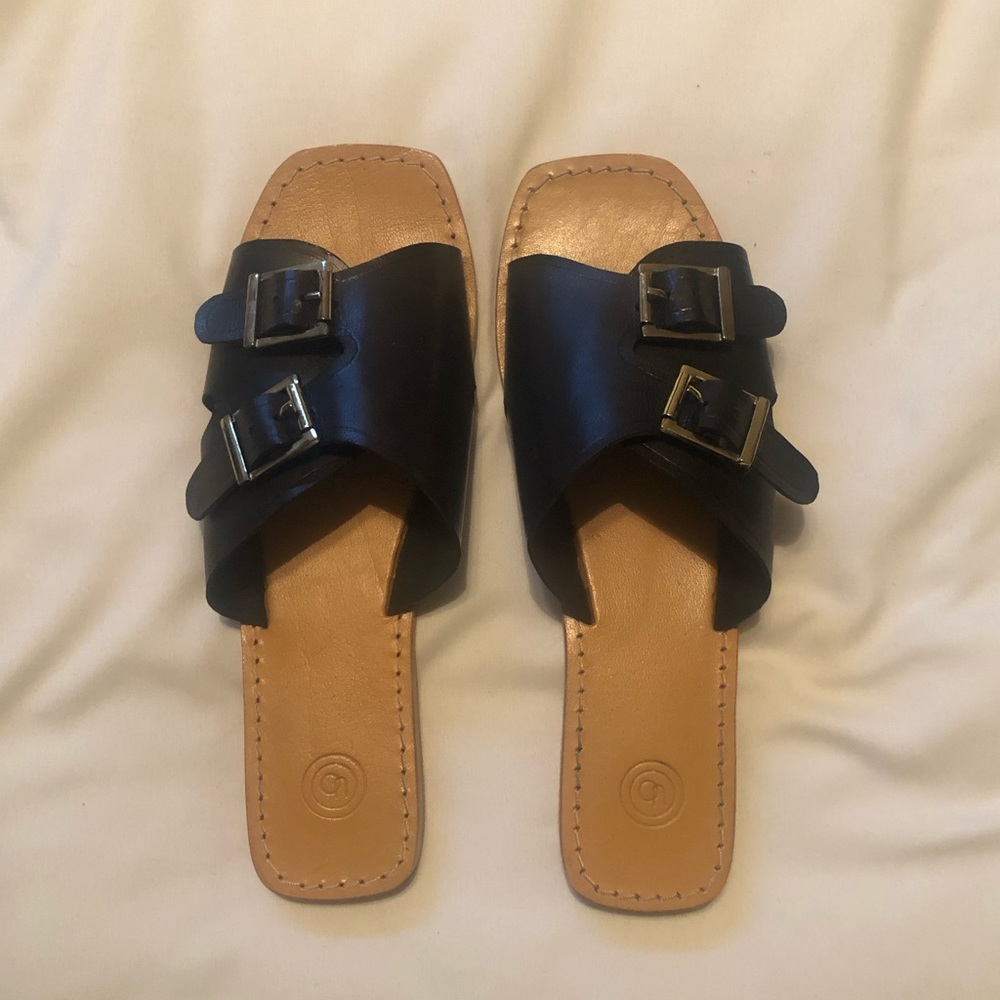 Urban Outfitters sandals with buckles black | sz 7